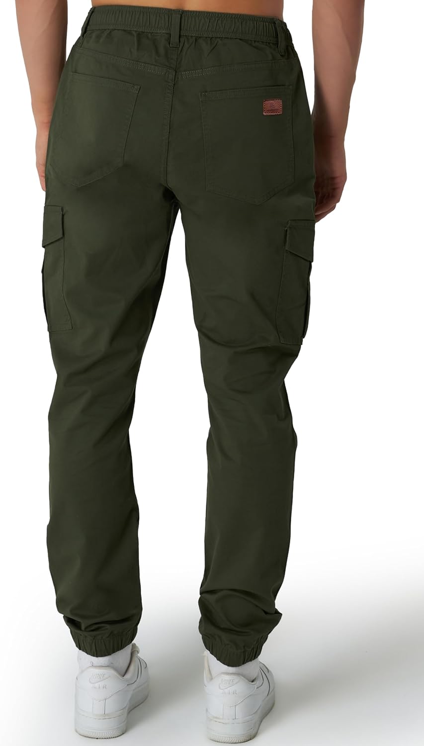 Jogger homme style cargo tissu résistant avec poches fonctionnelles