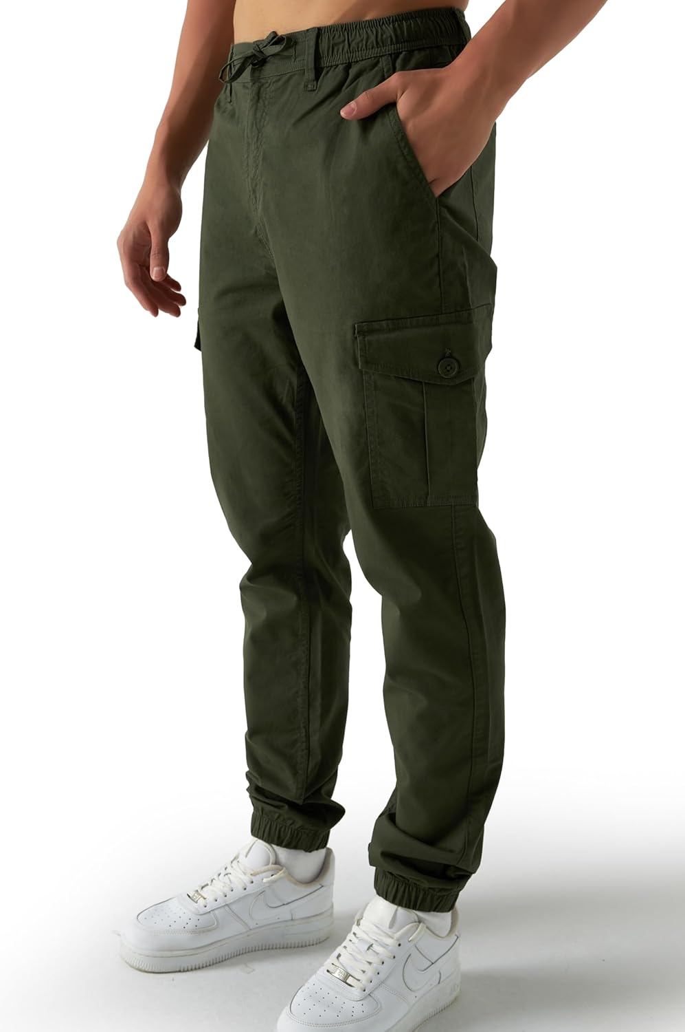 Jogger homme style cargo tissu résistant avec poches fonctionnelles