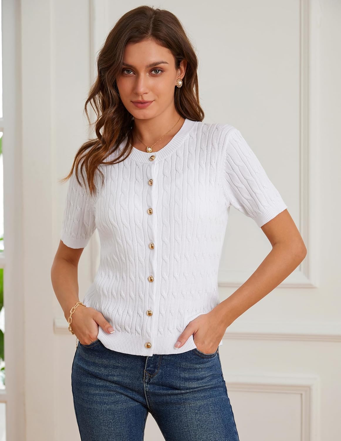 Cardigan d’été femme texture élégante coupe courte et chic
