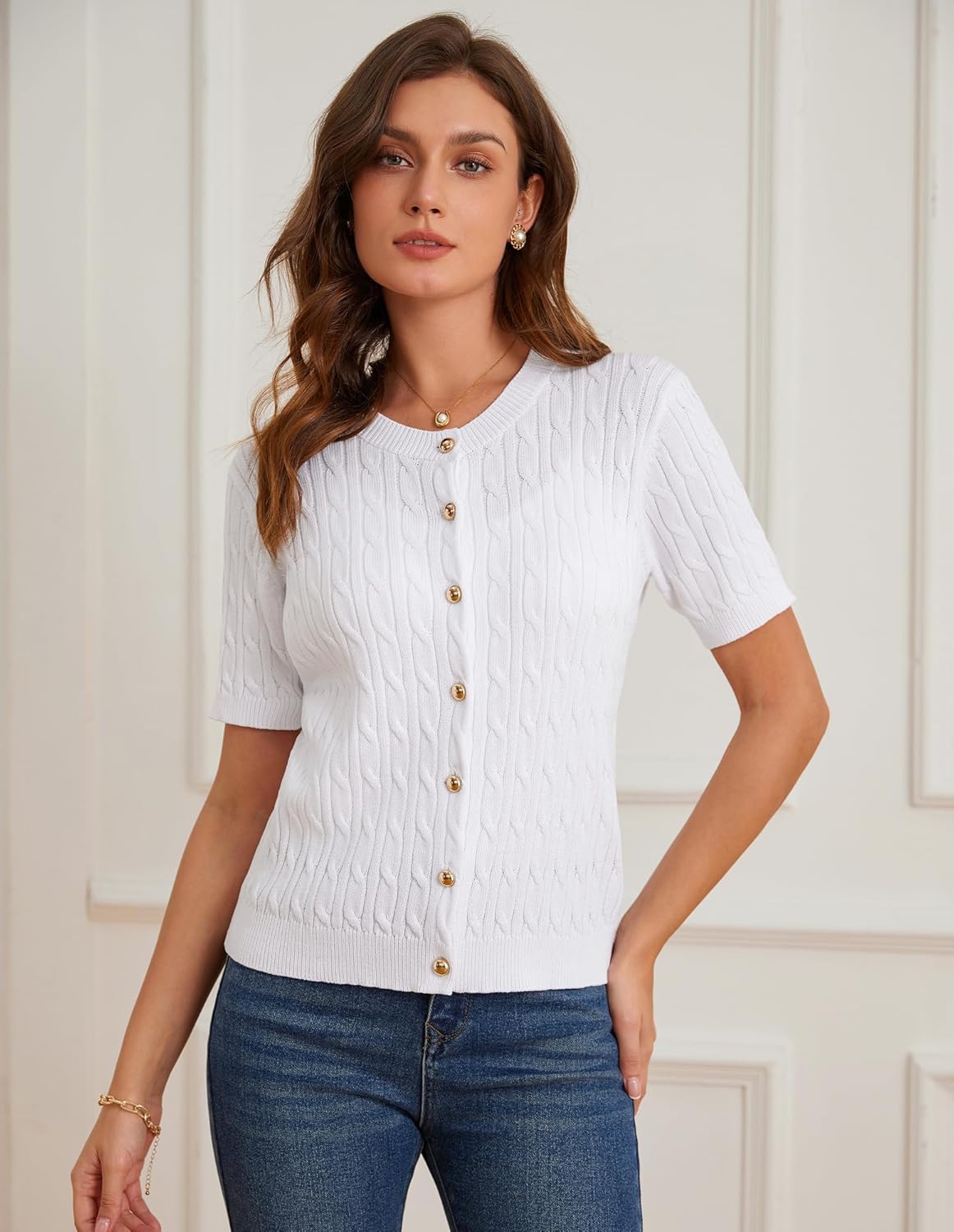 Cardigan d’été femme texture élégante coupe courte et chic