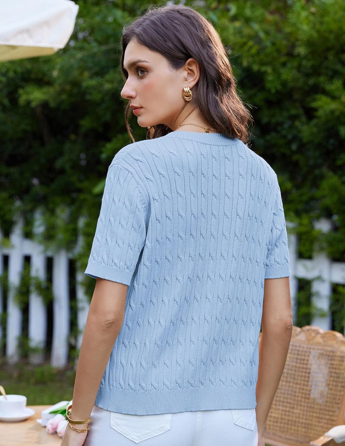 Cardigan d’été femme texture élégante coupe courte et chic